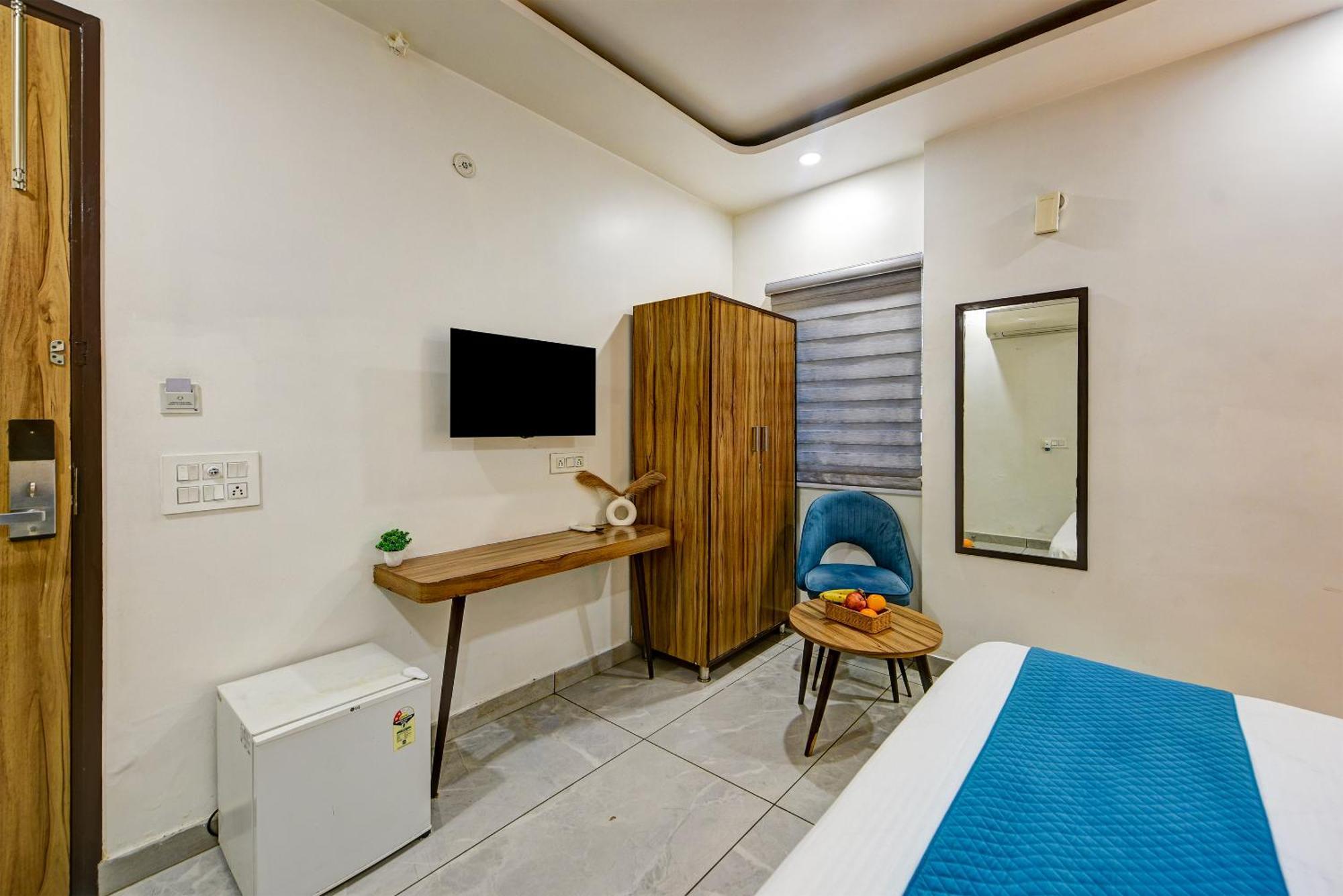 Gallivanto Inn Delhi  Exteriör bild